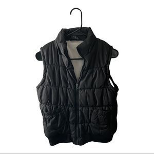 Women’s black Puffer Vest